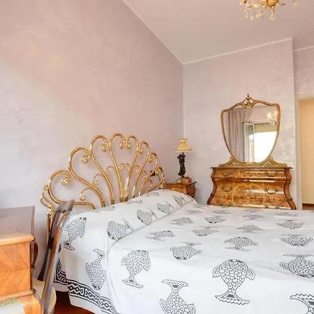 1 Bedroom Gorgeous In 아파트 *